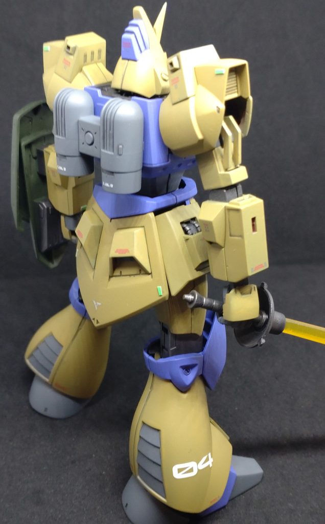 太もももギャンから流用。少し短足になったけど、こちらの方がバランス良くなったと思います。