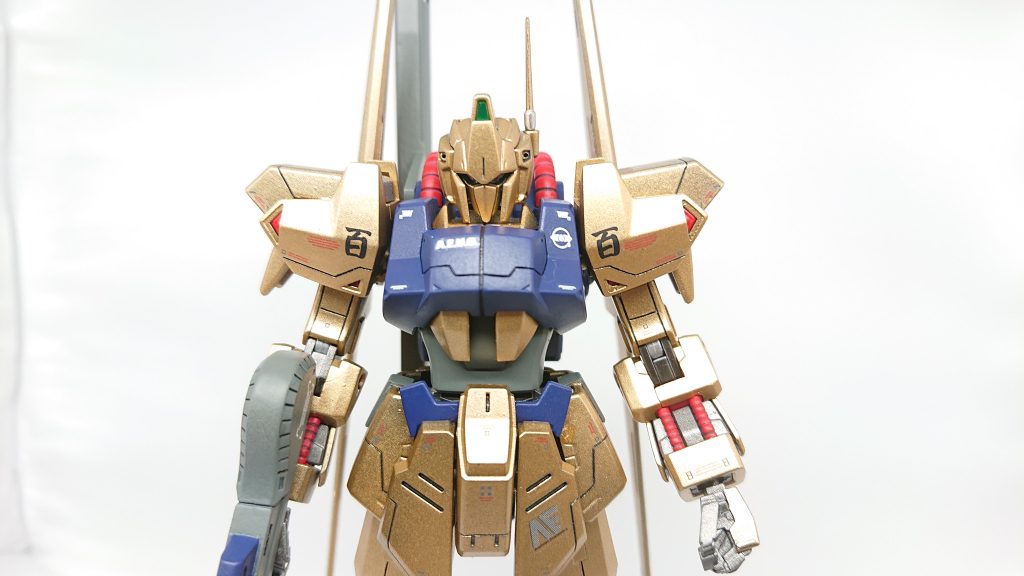 百式の顔って良いですよね。アンテナは細いモノに変更してます。