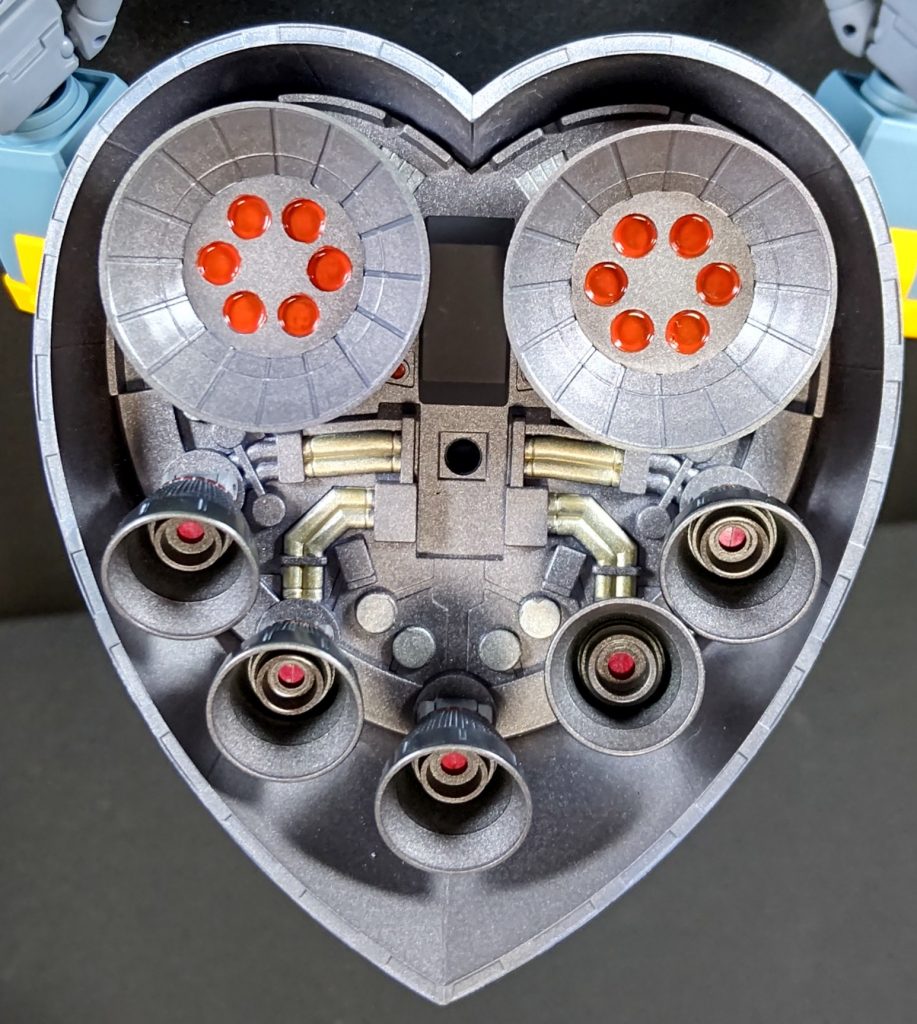 スカートの中は見えないけど、かなり色分けしてます