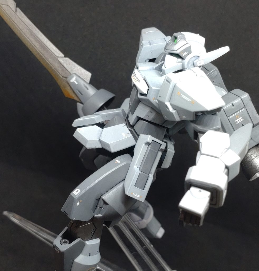 ちょこっとアクションポーズ。