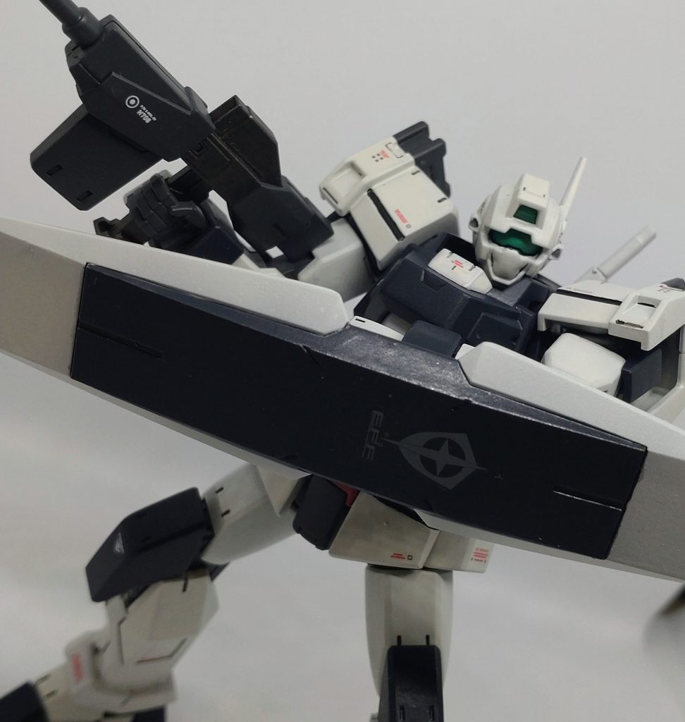 塗装の塗膜が厚くなってしまったのか、関節などがギチギチでポージングが上手くとれません。