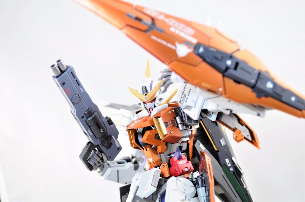 オレンジはガイアのヴィクトリーゴールドにクリアオレンジをかぶせたもの。キャンディ塗装にはせず、キャンディ層ができる直前で止めています。