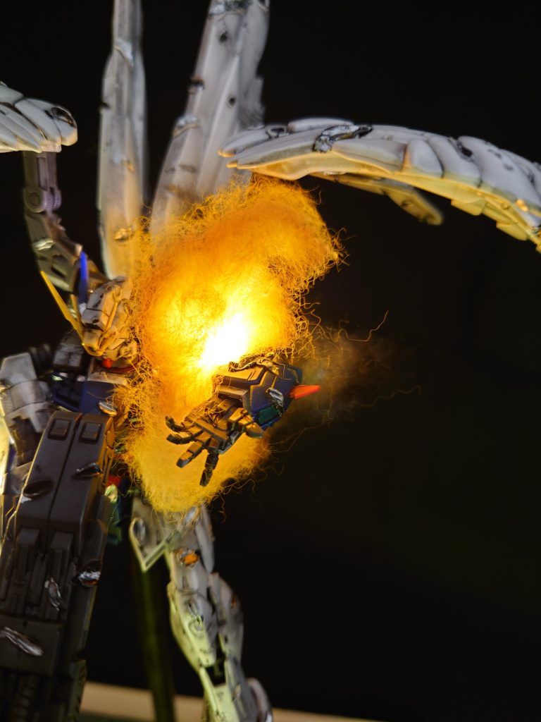 個人的にはバスターライフル二撃目に左腕が壊れてくところが好きなので真似てみました。