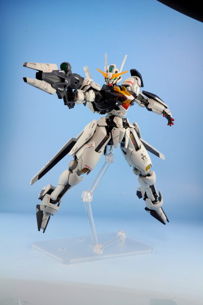 ビームライフル追加のビットはヘイズルのロンビをイメージして白になりました