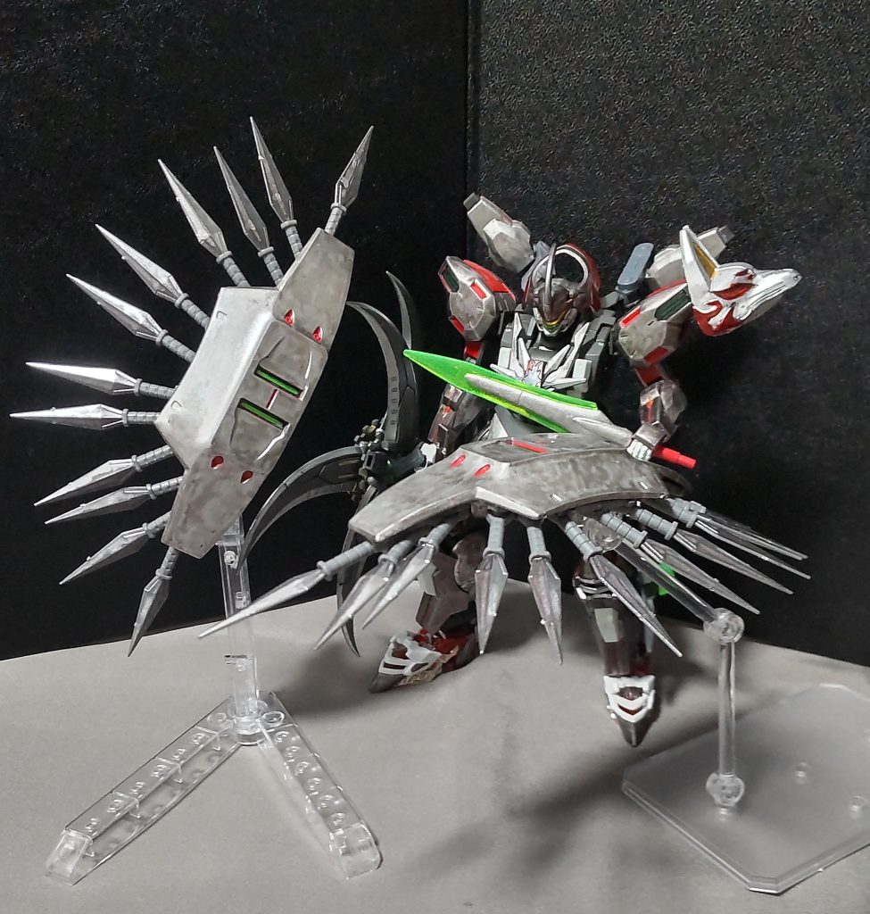 ○改良型アンビカー「剣山」防御用ドローンのアンビカーに大量のクナイを取り付けたもので、防御を行いつつ、クナイを発射して支援をする。