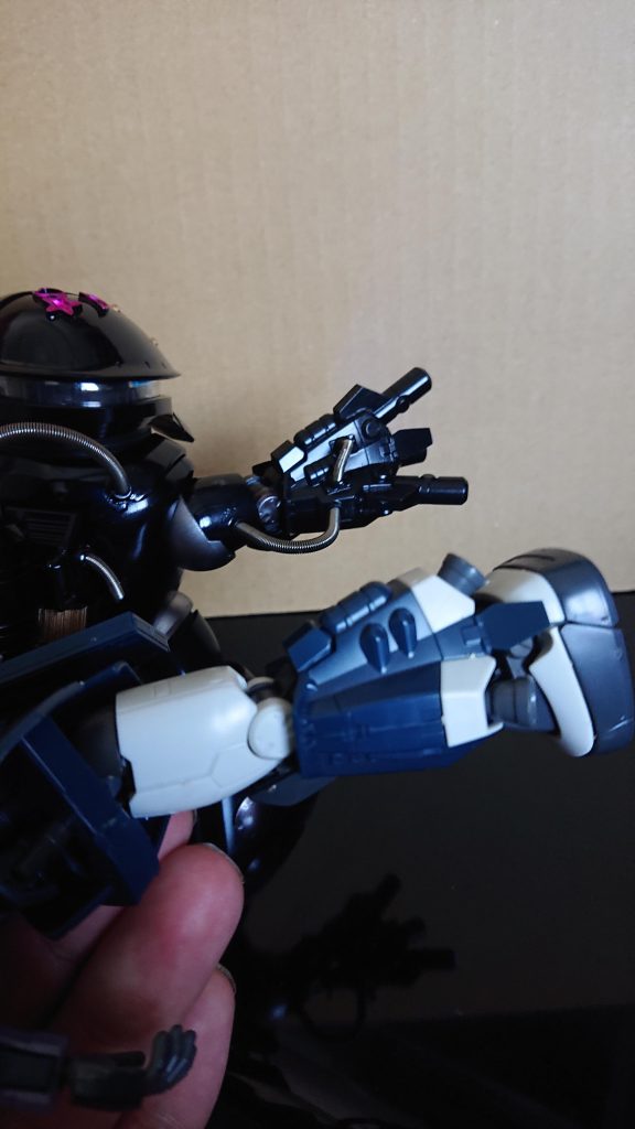 高起動ザクの足を使用。