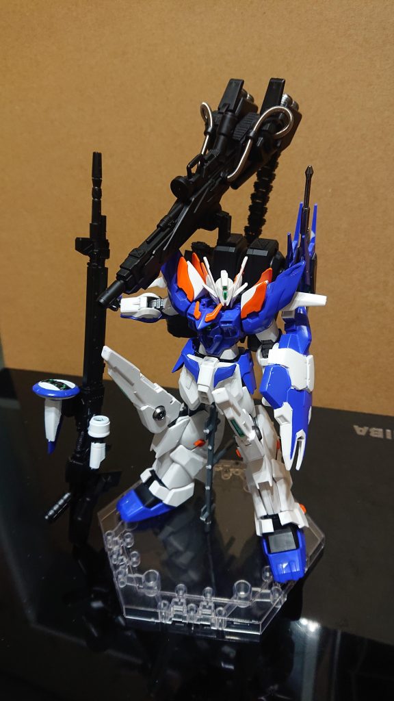 黒サフ、白サフ、ガンメタル、マンダリンオレンジ、コバルトバイオレットを使用。