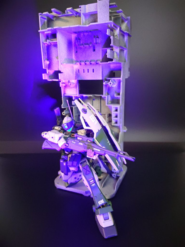 バイザーは何もしてないけど光りました。