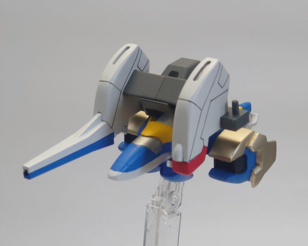 BB戦士オリジナル形態のGボマー、Gジェネ版の説明書には載ってませんが再現可能です。このキット、発売当時からあんなスカスカのライフルつけるくらいならメッキとラメクリアを返せ、といわれていましたね。実際なかなか再販されない旧版の方がプレミアついてますが…まあ、加工はこっちの方がしやすいので棲み分けが出来ているということでいいんじゃないでしょうか。それでは、カサレリア！