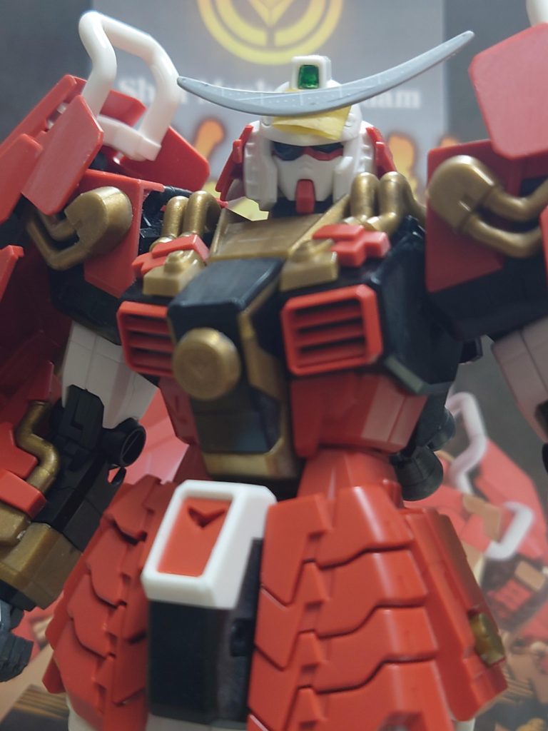 三日月アンテナはパーツ変更して金属系にしました。