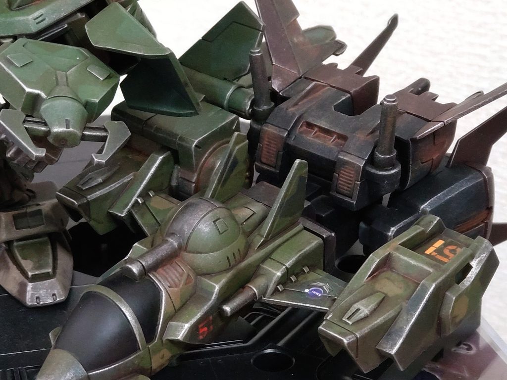 スカイグラスパー4色迷彩だけど、暗くてわかりずらし😣