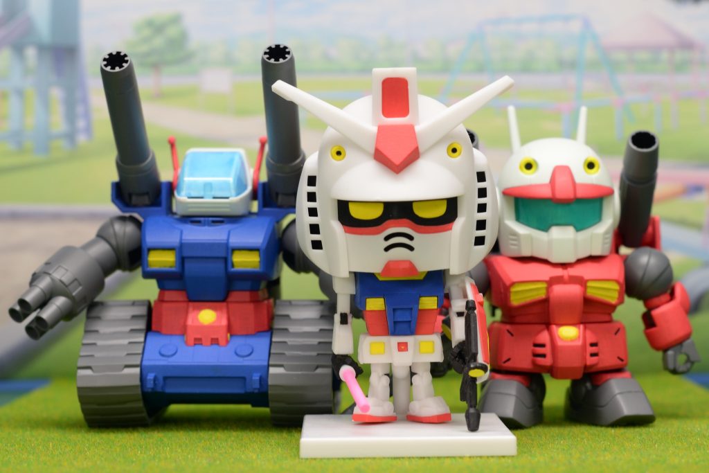 三人同じ色で揃えました。水性ペンの筆塗りです。