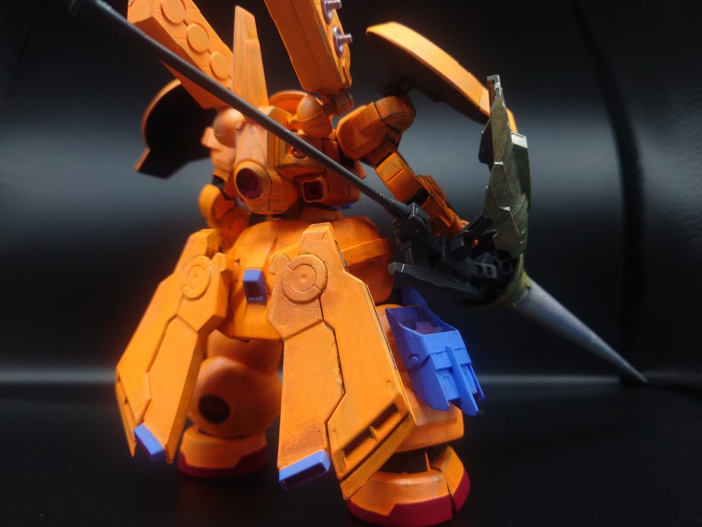 時間的な制約等色々な影響で、今回初めてアクリルガッシュの筆塗りに挑んでおります。筆ムラの解消や仕上がりの粗さがなかなか厳しく、今後やるかどうかは分かりませんが(泣)発色の良さや塗装時の無臭など捨てがたいメリットも多く、今後の課題です。