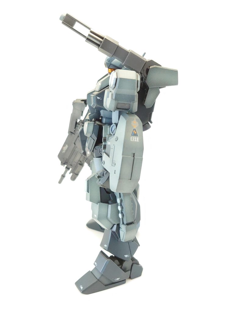 デカールはガンダムデカールとコーションデカールを併用しました。