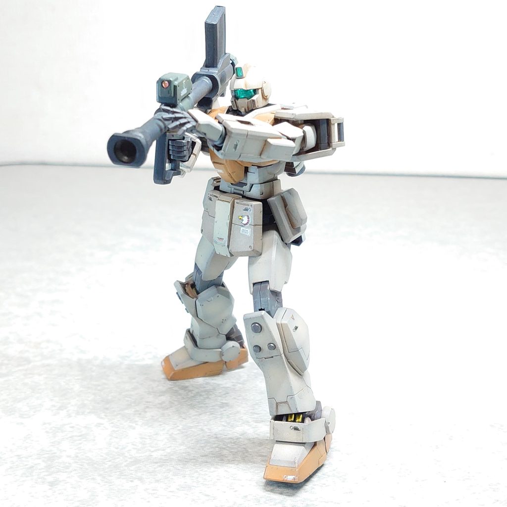 バズーカとネットガンにセンサー部にクリアパーツを接着しました。