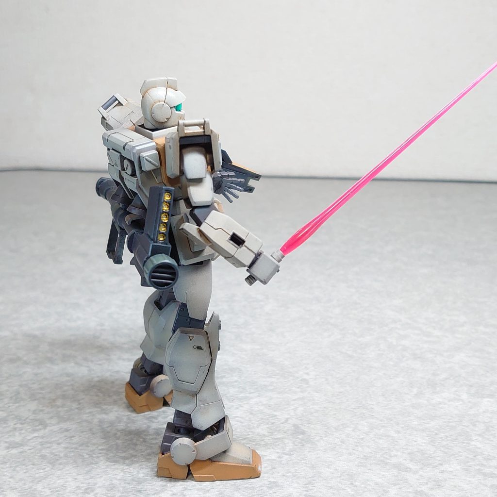 バズーカを腰に懸架出来ます