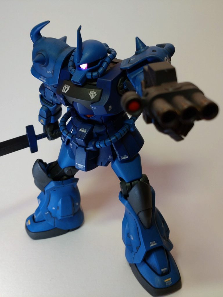 可動域も広くて、ついついお決まりのポーズはさせたくなっちゃいます。