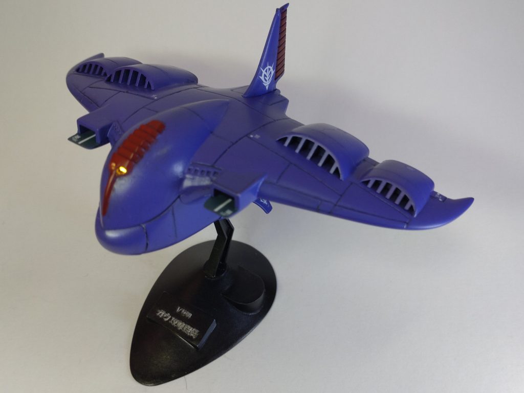 1回目のクリア吹いた状態。攻撃受ける前のシャアザクとザク2機を下ろしたあたりかな?1/1200ですが、目立つように、結構派手にすじ掘ってみました。デカールは、ちょっとだけ…1/1200のスケール感が大事だと思ったので…。