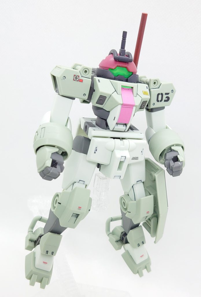 誘導棒は背中にマウントできます。