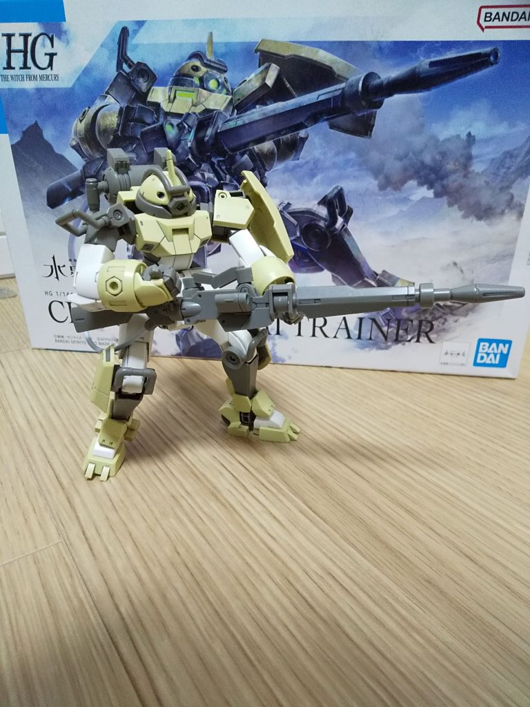 銃身が長い！両手で持たせるのが少々難しい。