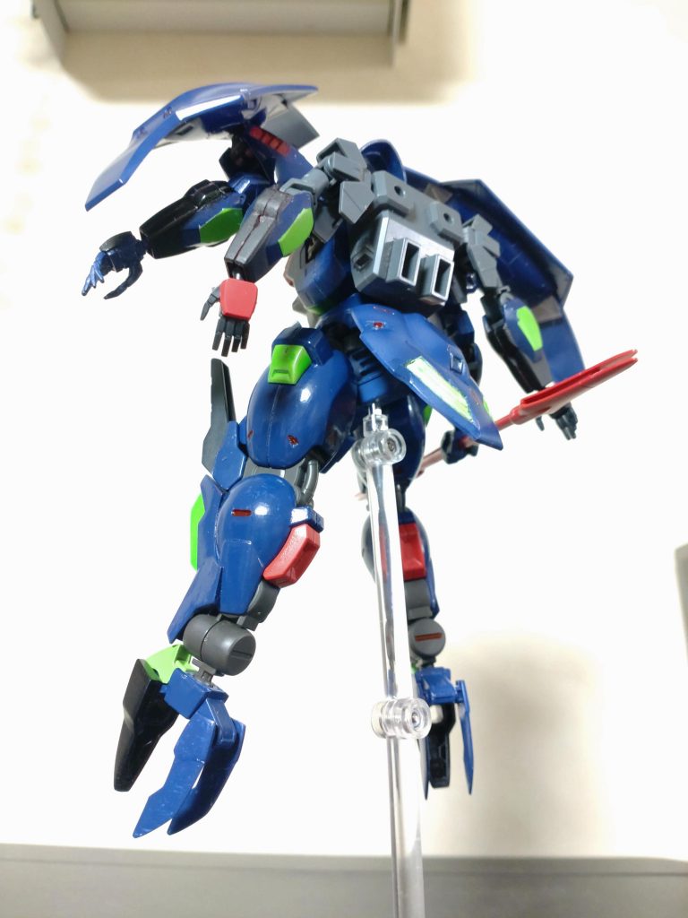 隠し腕は30mm のジョイントパーツとハンドパーツを使用しています