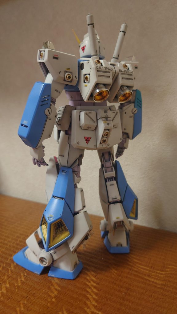 後ろから（全身）