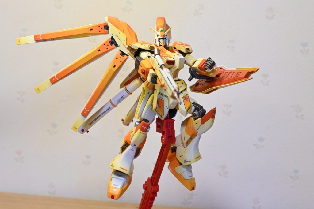 HG版・Hi-νガンダム–2枚目/制作者：jigen