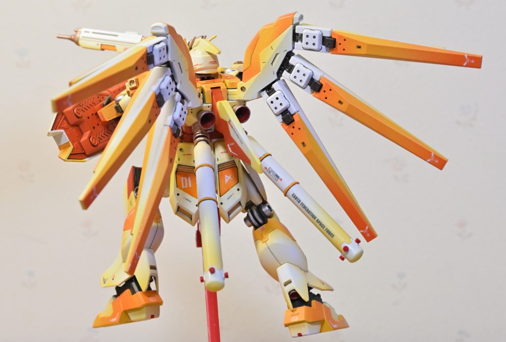 HG版・Hi-νガンダム–6枚目/制作者：jigen