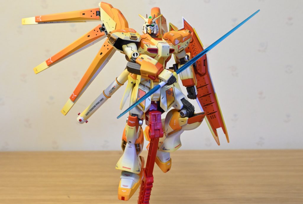 HG版・Hi-νガンダム–4枚目/制作者：jigen