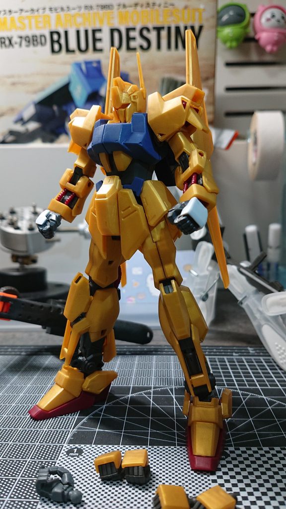 仮組みして軽く表面処理してハンドパーツの交換もしました。