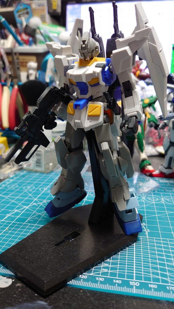 ガンダムEz-SRをベースにFAガンダム7号機とかのパーツを