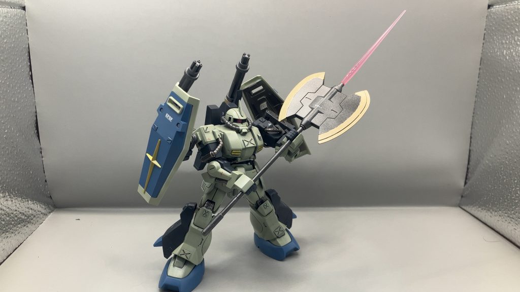 HGディランザ付属のヒートアックスは先端にビームサーベルを取り付けられるようにしました。