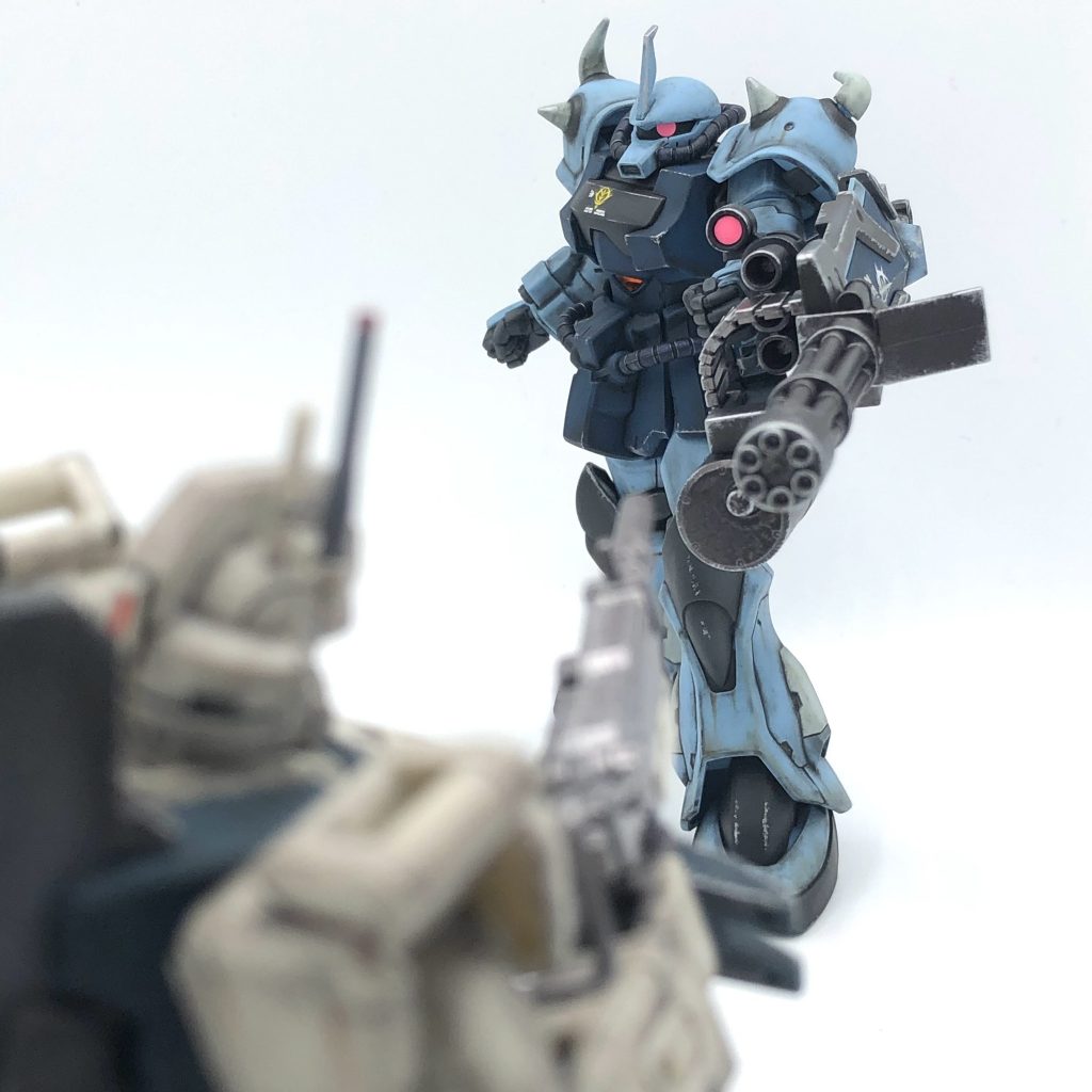 HG グフカスタムとガンダムEz8–4枚目/制作者：takuma_base