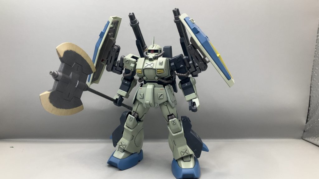 バックパックのガトリングやアームはガンプラバトルアームズやパワードアームズパワーダーの物を使いました。