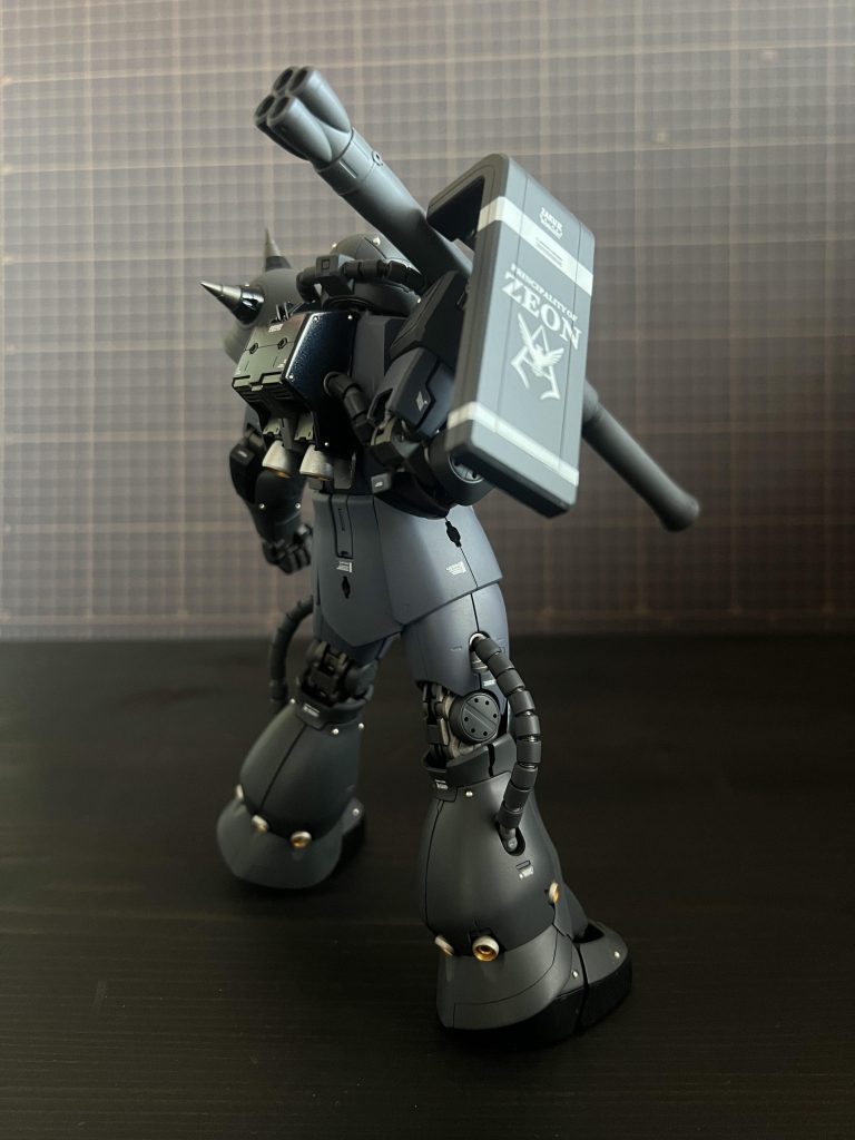 後ろ姿がカッコいい機体に仕上がりました。