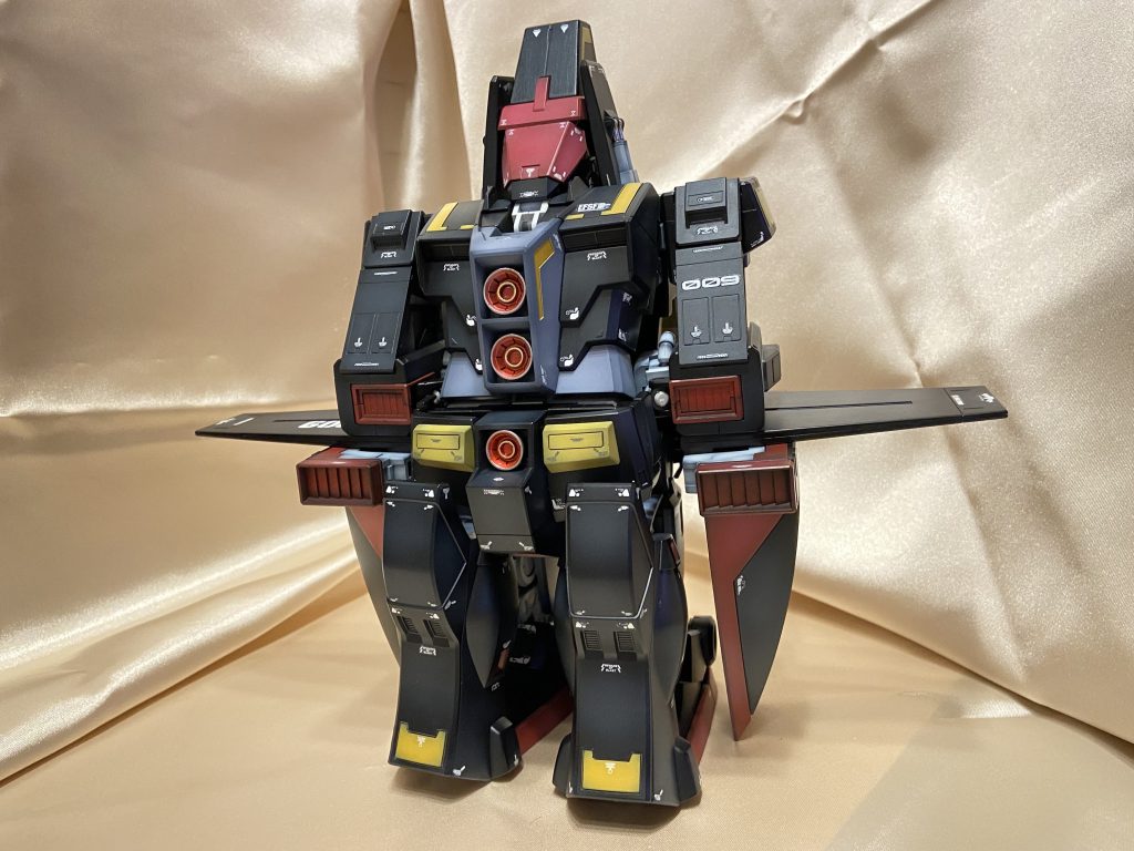 フォートレスは質量が凄いです！ゴツいです。