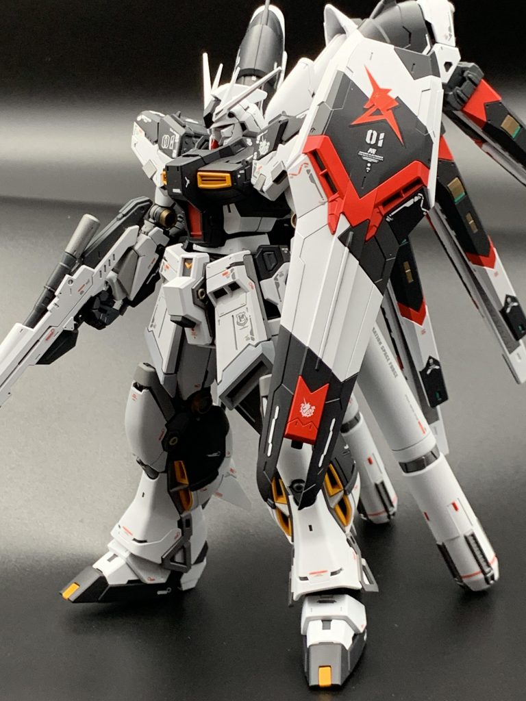 RG Hi-νガンダム–2枚目/制作者：まこ吉
