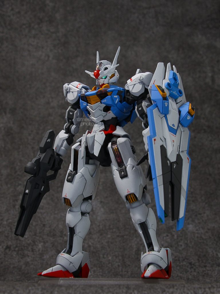 全体-1上から見るとキリッとしていますが、下から見ると柔らかい表情になりますね。