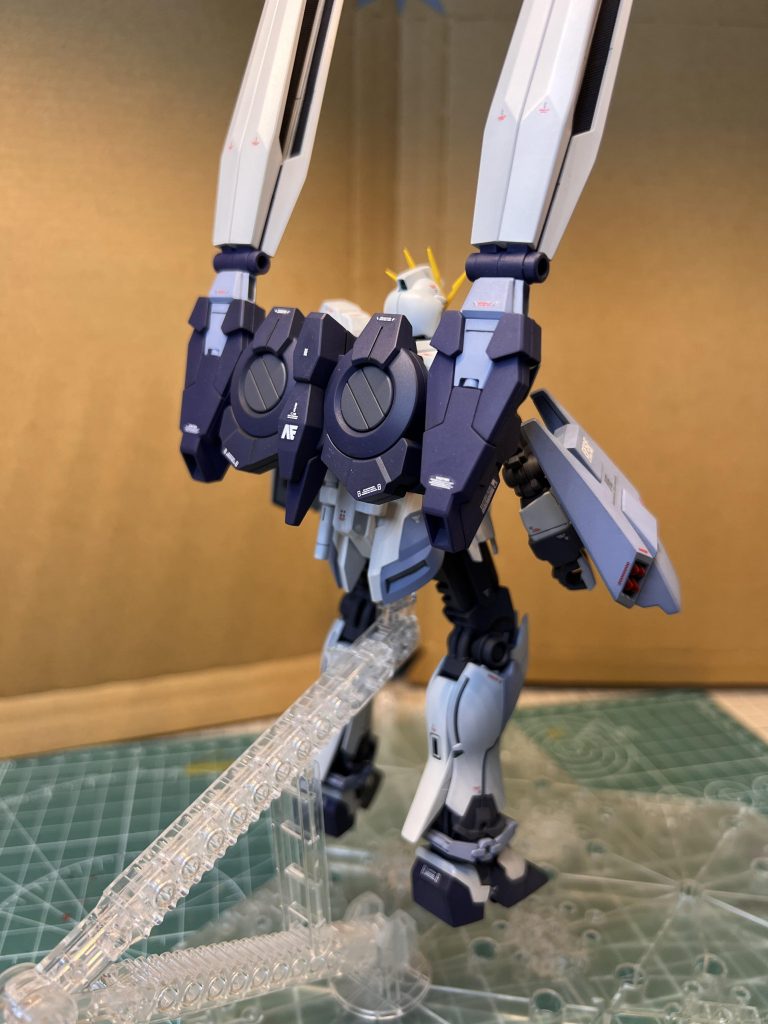 バックパックも良いですね。装備にはアナハイムのロゴ沢山入れてます。