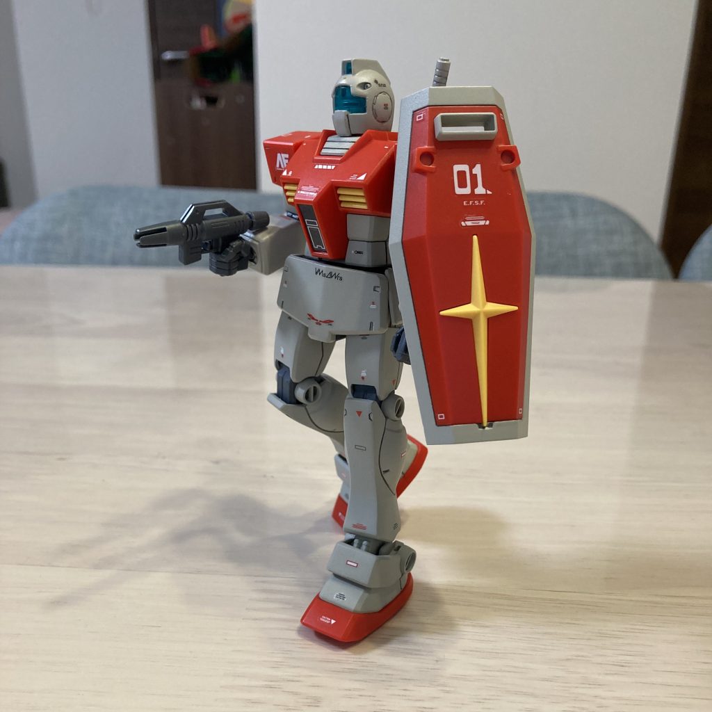 部分塗装や合わせ目消し、デカール貼りの練習にちょい昔に作りました。