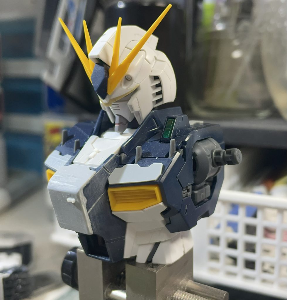 上半身のみプラ板でバストアップ