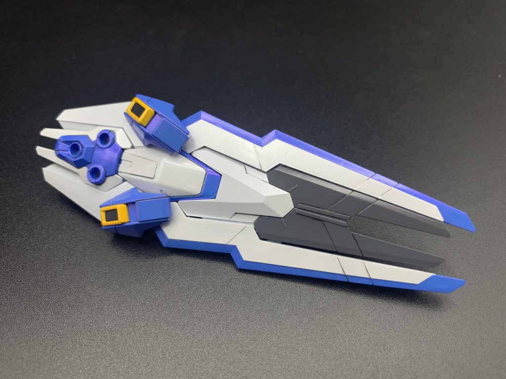 シールド丁寧に塗り分けましたが、分解は考慮せず固定で考えています。また裏側の塗り分けは力尽きて諦めましたw