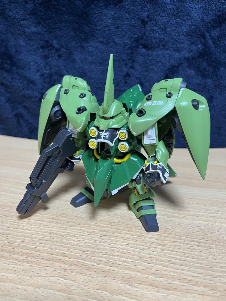 という設定でBB戦士のクシャトリヤとノイエ・ジールをミキシングしてみました。