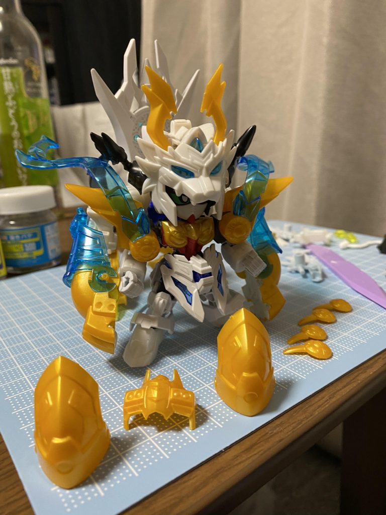 元のキットがカッコいい為に基本の形はサクサク進行。