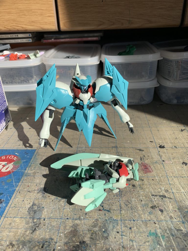 まずは鉄ソレ2体目を作るにあたり、パーツを強奪して本体だけになっていたガデッサを引っ張り出しました。