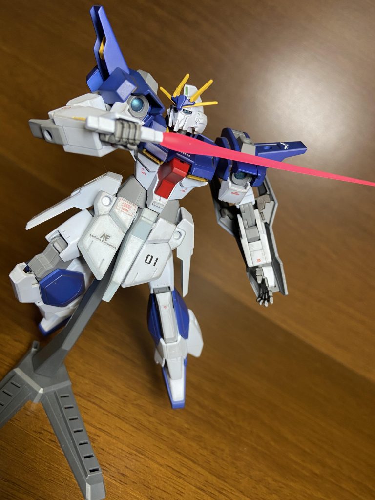 トライ劇中ではユウマ君は割と相手の懐に入って斬りかかったりするシーン多かったのでビームサーベル持ってる印象が強いです