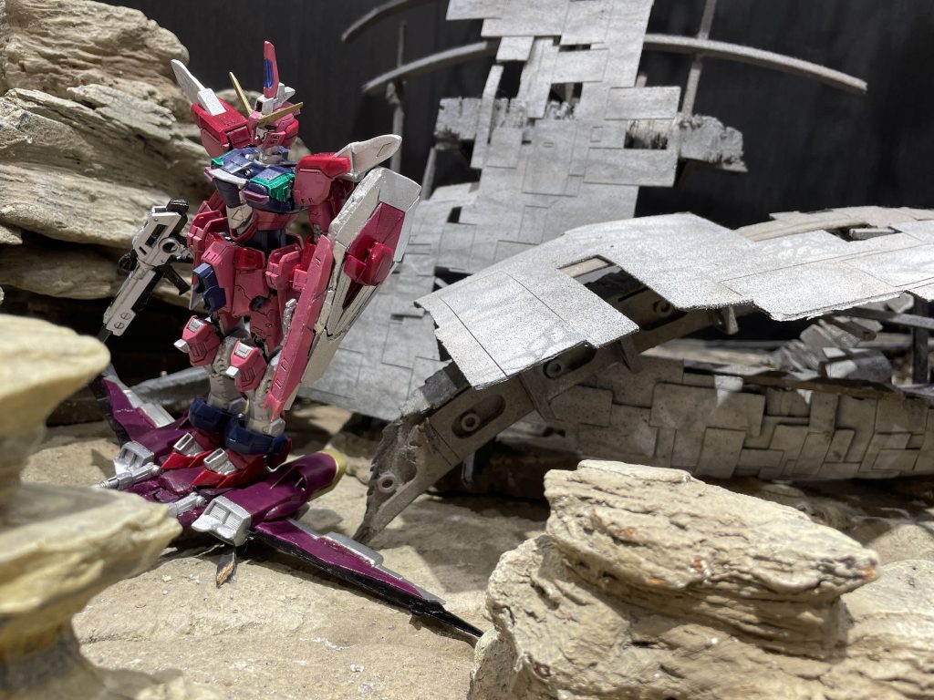 ファトゥムには搭乗可能です。一応、グリフォン2 ビームブレイドのビーム刃をつけれます。