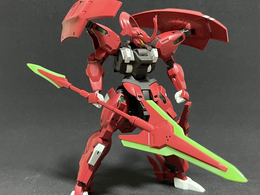 シールド裏に銀のシール貼ったんですけど全然見えないっすね