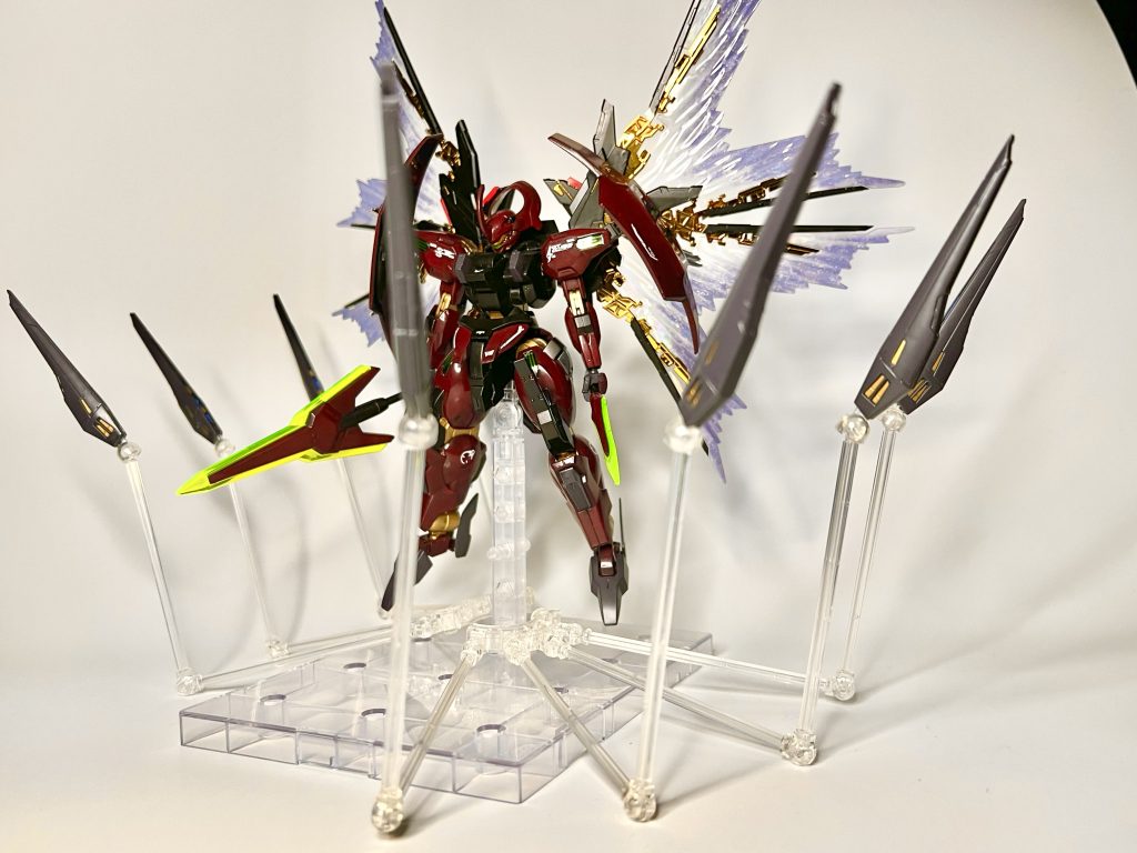 がんじがらめな水星の魔女のキャラ達。その様々なしがらみを断ち切るという意味で、ストフリパーツをつけてみたのがキッカケでした。