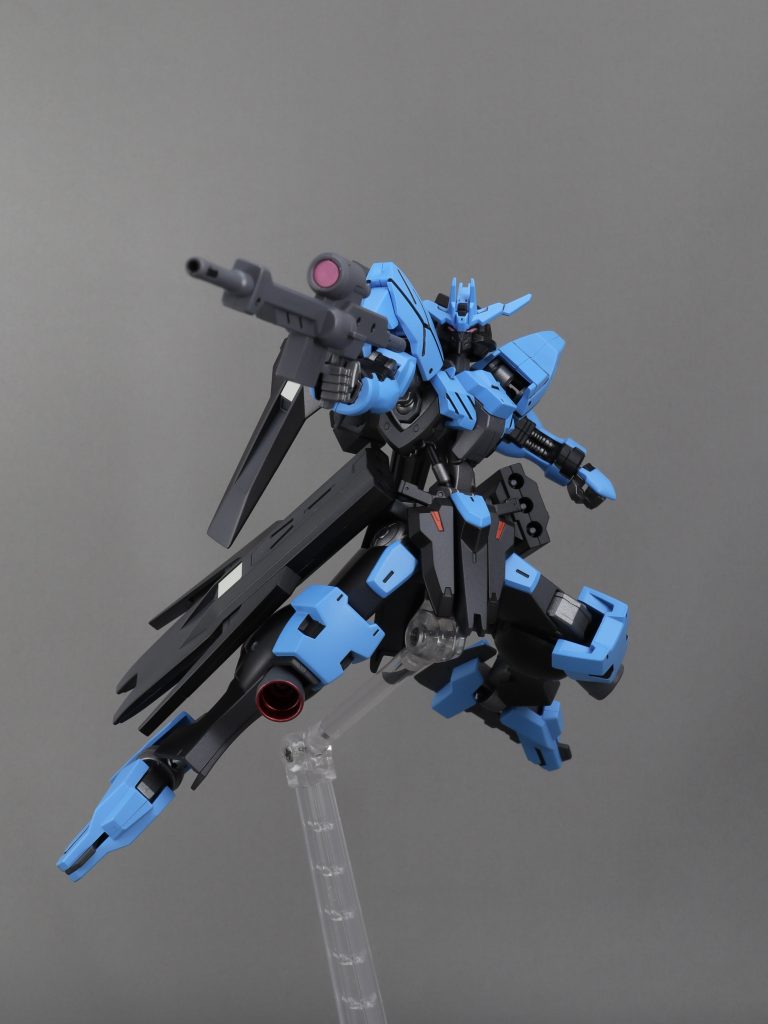 ブルーはガイアのサーフェイサーエヴォ スカイブルーです。塗料として使っても悪くないですね。